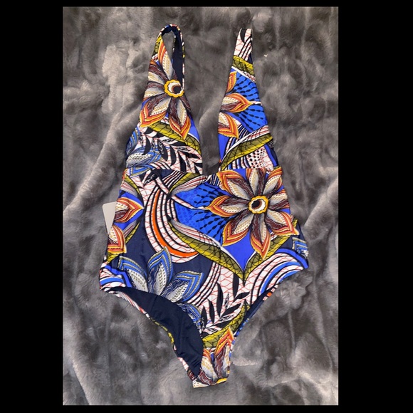 Zara- 2 one-piece swimsuits. 2 X $40 - Picture 4 of 6